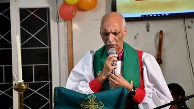  رئيس الأسقفية: الإيمان الداخلي لابد أن تتبعه طاعة خارجية   