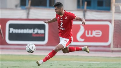 نجم الأهلي السابق ينتقد محمد شريف