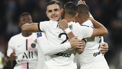 باريس سان جيرمان يقتنص فوزًا قاتلًا من أنياب ميتز بفضل 