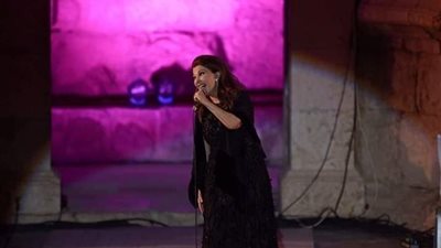 ماجدة الرومي تعيد البهجة وتتألق في مهرجان جرش