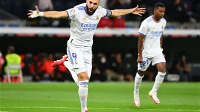 رابطة الدوري الإسباني تُطالب بتأجيل مباراتين لريال مدريد وأتلتيكو