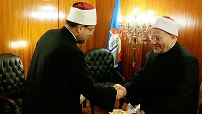 وزير الأوقاف يصل البحيرة لإلقاء خطبة الجمعة احتفالا بالعيد القومي (صور)