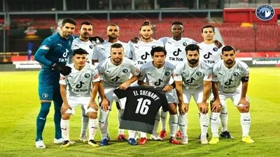 موعد مباراة بيراميدز ضد سموحة اليوم الجمعة في دور الـ16 بكأس مصر