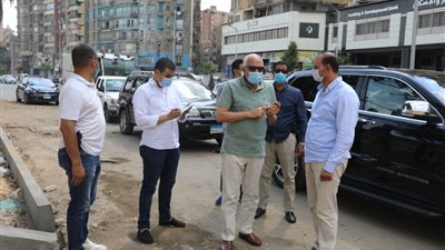 توجيهات عاجلة من محافظ الجيزة بشأن المركبات المتعدية على أرصفة المشاة