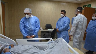 محافظ المنيا يكلف نائبه بمتابعة الحالة العامة داخل مستشفى ملوي (صور)