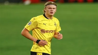 نجم ريال مدريد السابق: هالاند يحب الفريق الملكي 