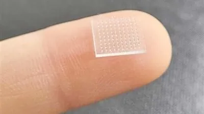 بدائل لقاح كورونا: بخاخ لأنف وضمادة لاصقة وعلاج دوائي