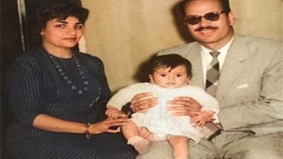 شاهد.. صورة نادرة لعمرو دياب في طفولته  