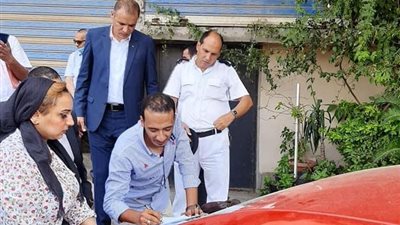 حي غرب المنصورة ينفذ الإخلاء الإداري للجراجات المستغلة في غير أغراضها 