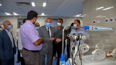 محافظ القليوبية يتفقد عددا من المشروعات بمدينة كفر شكر (صور)