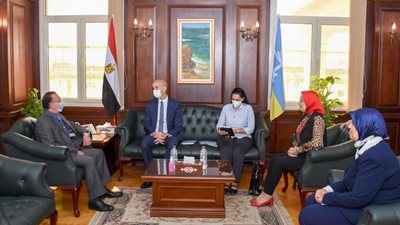 محافظ الإسكندرية يستقبل قنصل عام فرنسا ويؤكد توطيد العلاقات بين الجانبين 