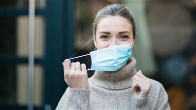 بالتزامن مع الموجة الرابعة.. 9 أخطاء يجب تجنبها عند ارتداء الكمامة