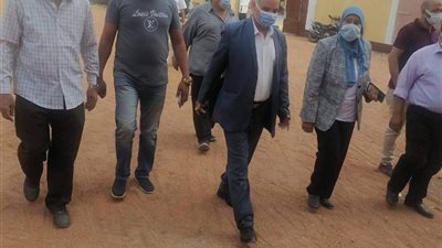 رئيس مدينة كفر شكر يتفقد استعدادات المدارس للعام الدراسي 