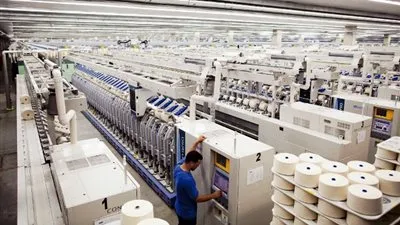 وزير قطاع الأعمال يكشف تفاصيل دمج 23 شركة غزل ونسيج (فيديو)