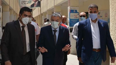 دعم مستشفيات الرمد بالمنيا بعدد من التجهيزات الطبية الحديثة