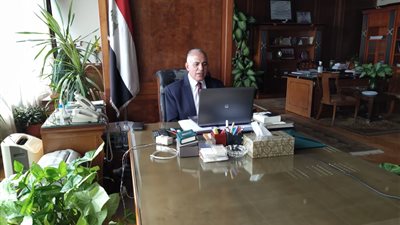 وزير الري يبحث تنفيذ الإزالة الفورية للتعديات على النيل والمجاري المائية