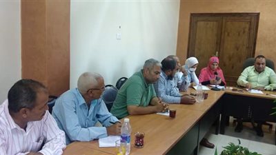 وكيل زراعة الفيوم يشدد بتفعيل دور اللجان الثلاثية بالإدارات الزراعية