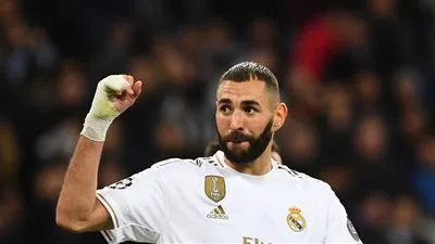 كريم بنزيما يتفوق على راؤول في ترتيب هدافي دوري الأبطال