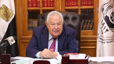 من 4 بنود.. نقيب المحامين يصدر قرارًا بشأن التصديق على العقود