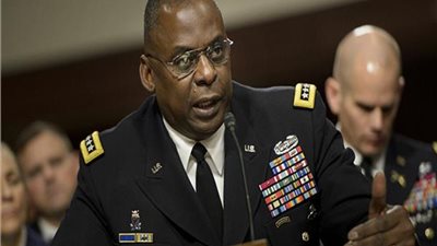 وزير الدفاع الأمريكي: تفاجأنا بانهيار الجيش الأفغاني دون إطلاق رصاصة