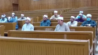 المحاضرة الختامية لدورة تدريب الأئمة والوعاظ بكلية دار العلوم بالفيوم (صور)