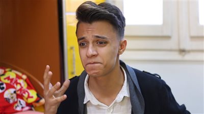 اليوتيوبر حمدي عاشور يكشف عن أرباحه السنوية (فيديو)