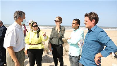 وزارة الري تنظم زيارة لممثلي منظمات دولية إلى كفر الشيخ لمتابعة تطهير الترع