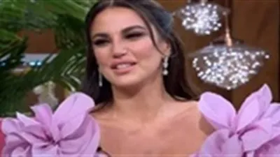 درة: فكرة حكاية 