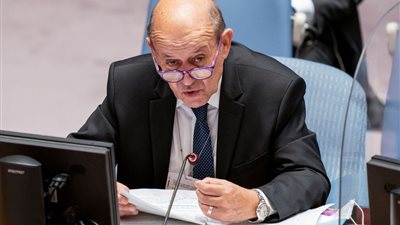 وزير الخارجية الفرنسي يستعد لاجراء محادثات مع نظيره الأمريكي 