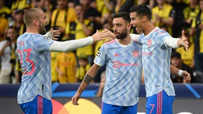 تشكيل مانشستر يونايتد لموقعة إيفرتون.. رونالدو وبوغبا على دكة البدلاء