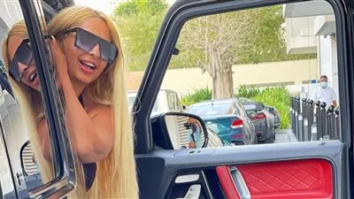 بهذه الطريقة..مي حلمي تروج لبرنامجها  