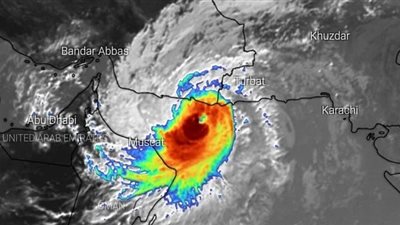 عاجل.. الأرصاد تحذر من ظاهرة هي الأولى في التاريخ تضرب دولتين عربيتين