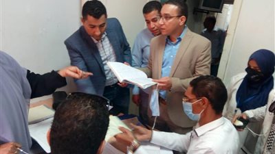 لجنة شؤون القرى تواصل جولاتها الميدانية وترصد سلبيات في بني سويف