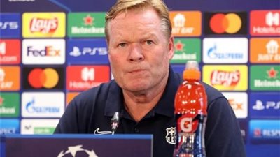 عاجل.. الدبابة يعرض خدماته على برشلونة لخلافة كومان