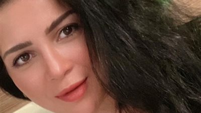 بعد غياب طويل.. مي عز الدين تعود للسوشيال ميديا