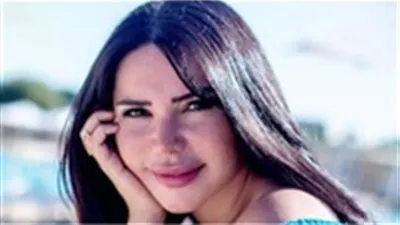 إنجي علاء بعد تعطل مواقع التواصل الإجتماعي: 