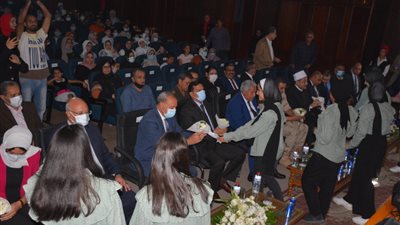 محافظ القليوبية يشهد الاحتفال بانتصارات أكتوبر في مدرسة الشبان المسلمين 