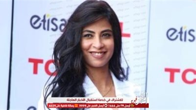 بإطلالة ذهبية جريئة.. روبي تبهر الجمهور عبر 