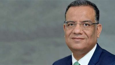 محمود مسلم يفوز برئاسة لجنة الإعلام بمجلس الشيوخ