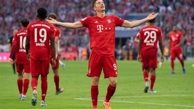 للمرة الأولى منذ عامين.. بايرن ميونخ يتدرب بحضور جماهيري