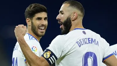 ريال مدريد يفاجئ نجم الفريق بطلب غريب