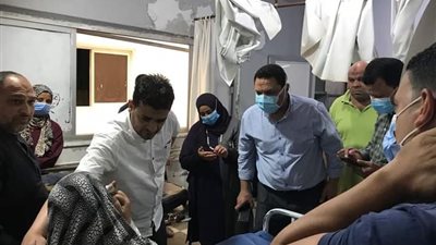 وكيل صحة المنوفية يزور مصابي حادث تسريب غاز بمستشفى سرس الليان