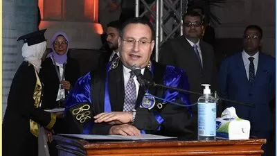 محافظ الإسكندرية ورئيس الجامعة يشهدان تخرج دفعة جديدة من كلية الهندسة (صور)