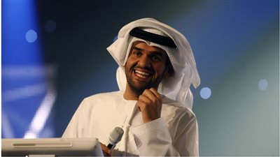 حسين الجسمي يشغل احتفالية نصر أكتوبر ويرفع لافتة كامل العدد