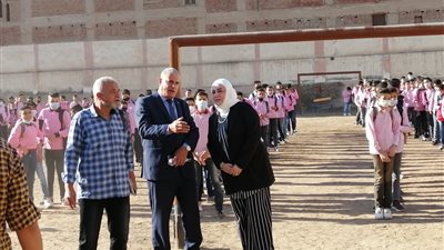 انتظام الدراسة أول أيام العام الدراسي الجديد بمدارس الدقهلية (صور)