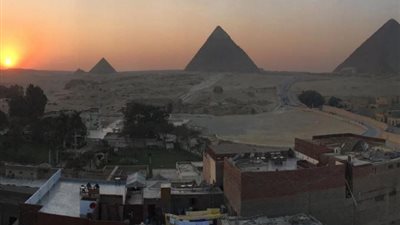 شاهد.. ماذا وجدوا أثناء إزالة المنازل العشوائية بنزلة السمان