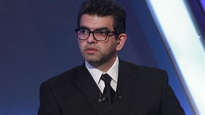 رئيس تحرير روزاليوسف: عمرو دياب ينافس نفسه منذ 30 سنة