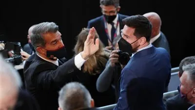 ميسي يكشف أسرار رحيله عن برشلونة