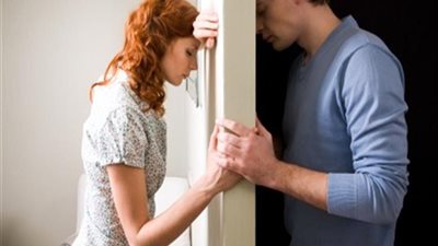  خبير علاقات: لا يجب أخذ قرار الانفصال عند الشعور بالضغط (فيديو)