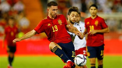 فرنسا ضد إسبانيا.. لابورت: ستكون مباراة استثنائية جدا بالنسبة لي